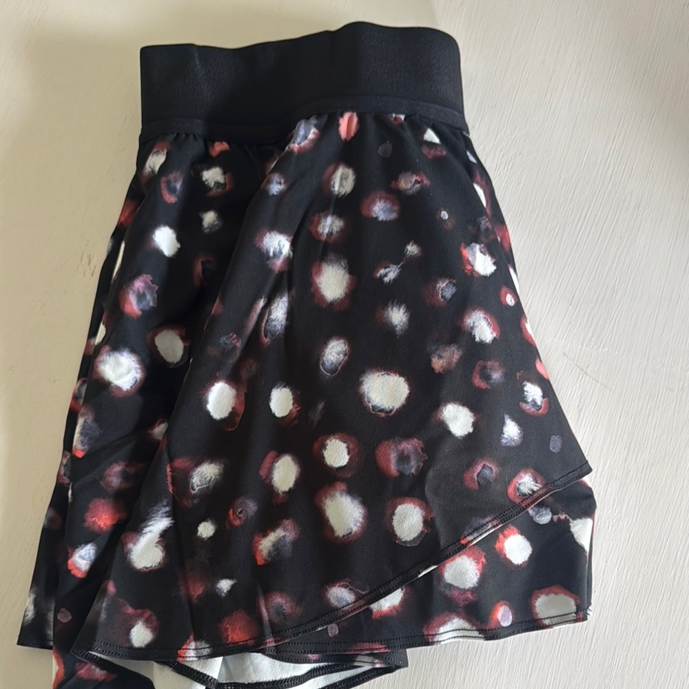 lululemon athletica Black Mini Skirt with Red, White & Gray Spot Print - Picture 3 of 3